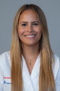 Julissa De La Cruz, MD Profile Headshot